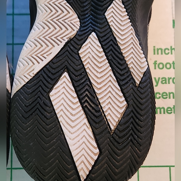 Adidas D.O.N Issue #1 Spiderman Basketball Shoes Size 5Y Black EG6566 - Picture 8 of 16